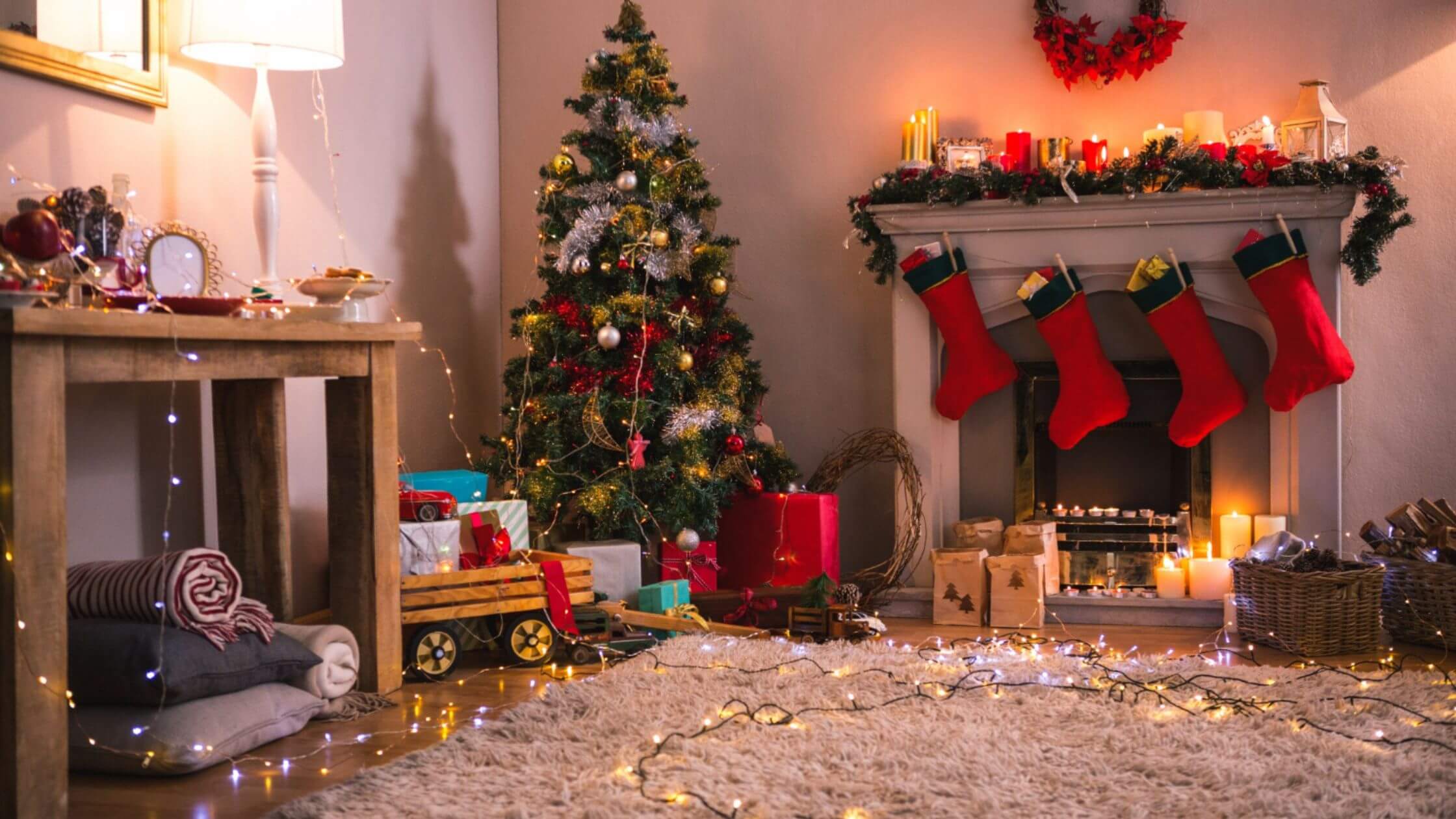 Christmas_decorations